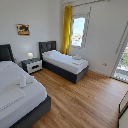 Pazari Luxury Central Apartment Tirana Exterior photo