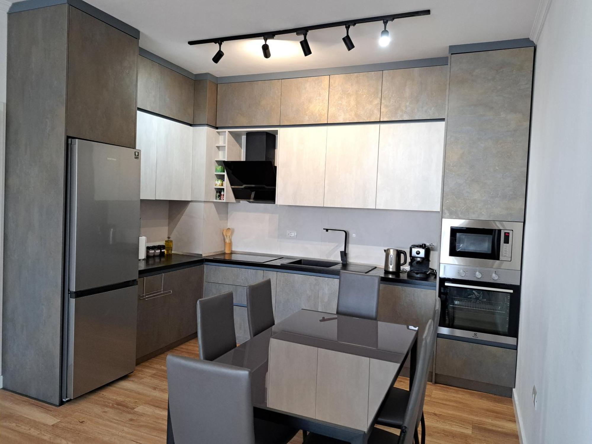 Pazari Luxury Central Apartment Tirana Exterior photo