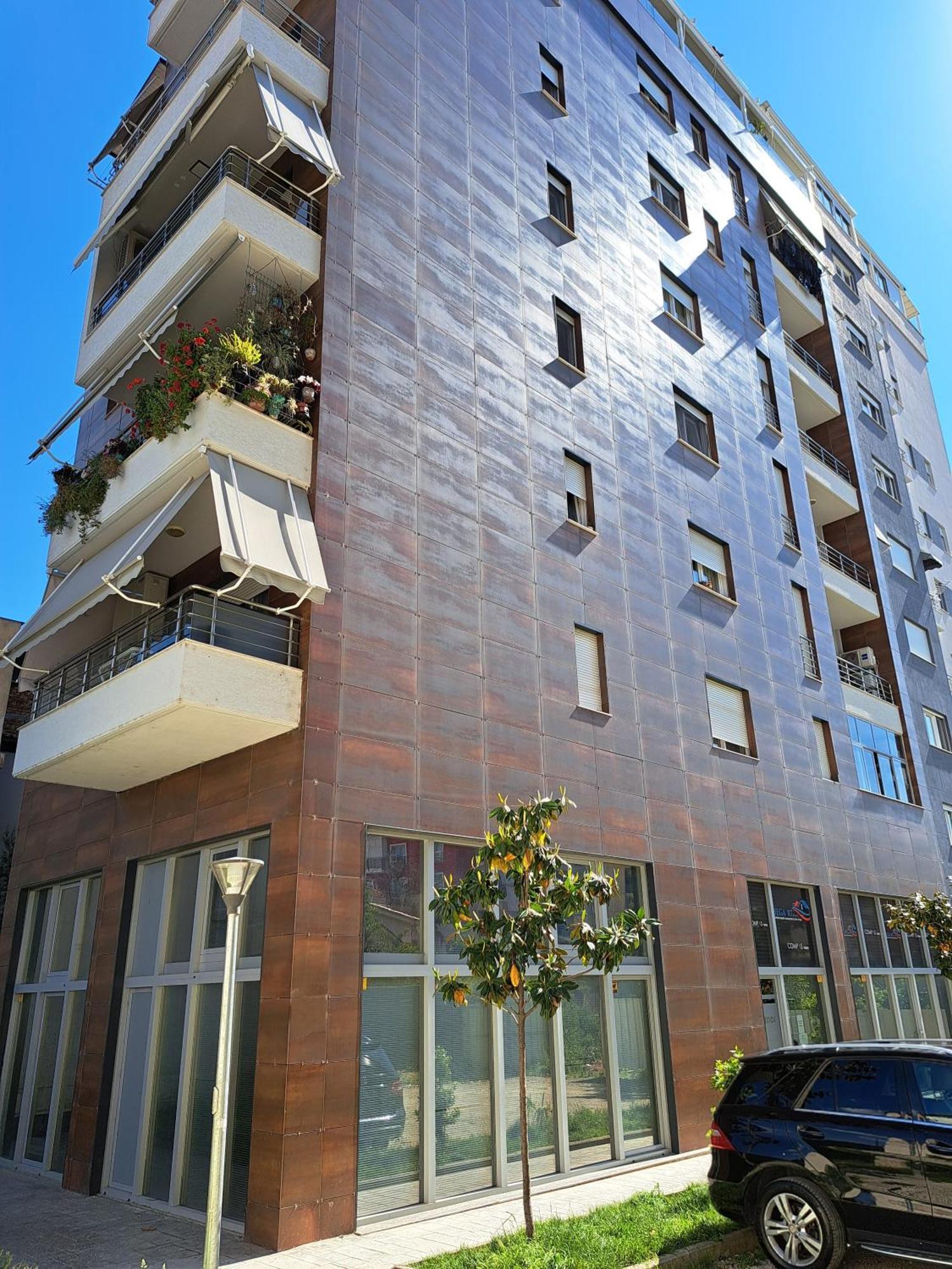 Pazari Luxury Central Apartment Tirana Exterior photo